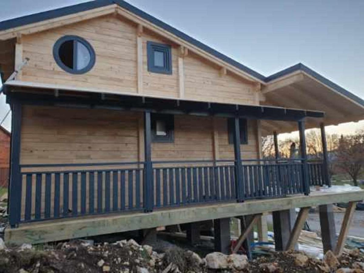 Chalet In Saint Laurent On A Slope المظهر الخارجي الصورة